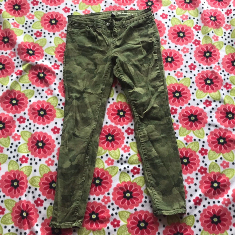 Camo pants